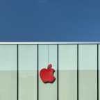 Twój iPhone Nie Ładuje Się? Oto Praktyczny Poradnik Naprawy Gniazda Ładowania!